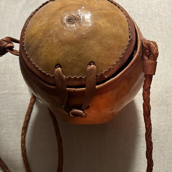 Coconut nut shell handbag - Picture 3 of 5